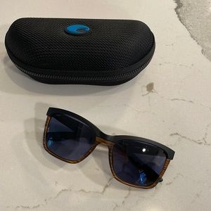 Costa Anaa Polarized matte black with brown sunglasses